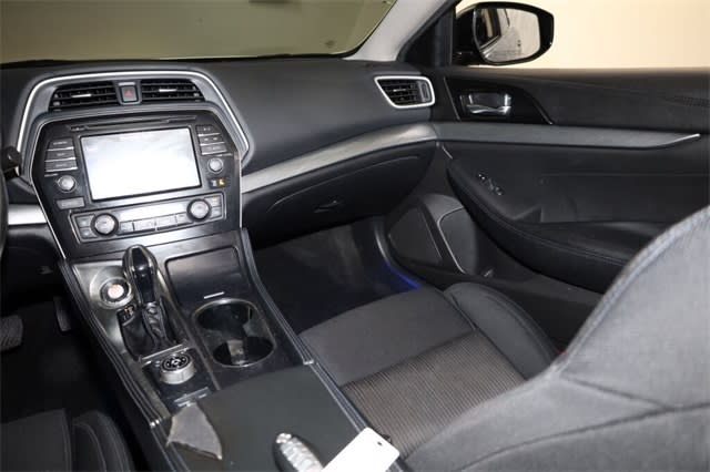 Thumbnail: 2016 Nissan Maxima - 14