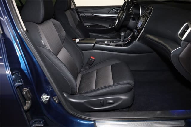 Thumbnail: 2016 Nissan Maxima - 11