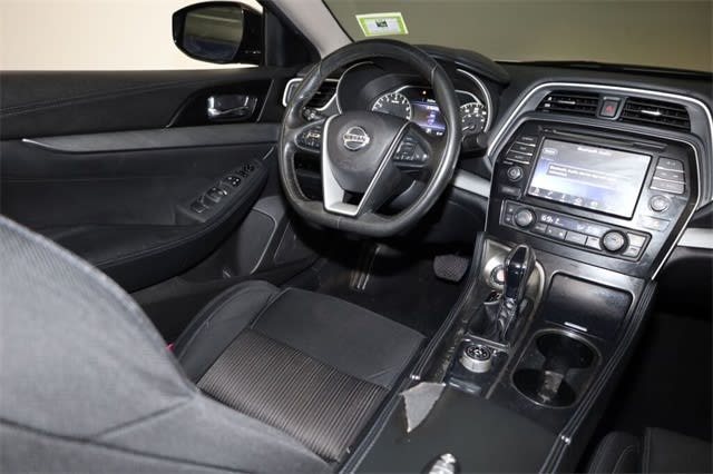 Thumbnail: 2016 Nissan Maxima - 9