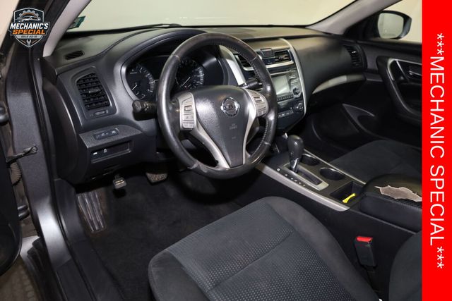 Thumbnail: 2015 Nissan Altima - 2