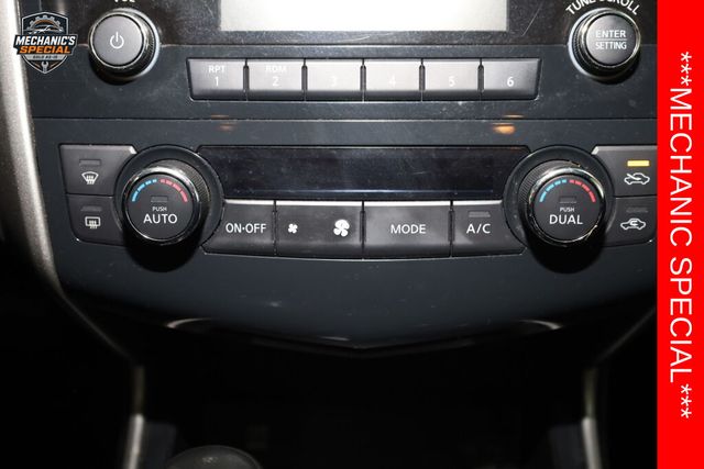 Thumbnail: 2015 Nissan Altima - 34