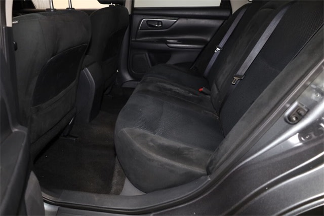 Thumbnail: 2015 Nissan Altima - 12