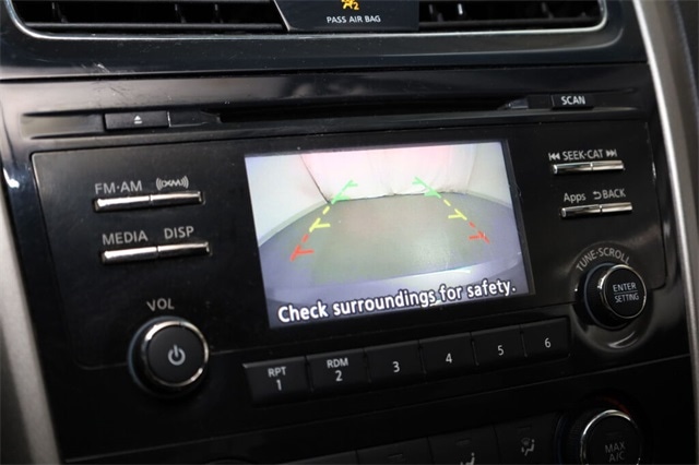 Thumbnail: 2015 Nissan Altima - 15