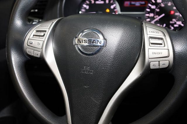 Thumbnail: 2014 Nissan Altima - 33