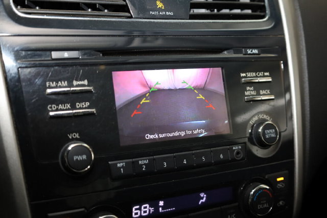 Thumbnail: 2013 Nissan Altima - 14