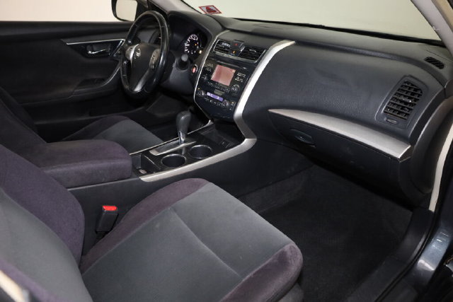 Thumbnail: 2013 Nissan Altima - 36