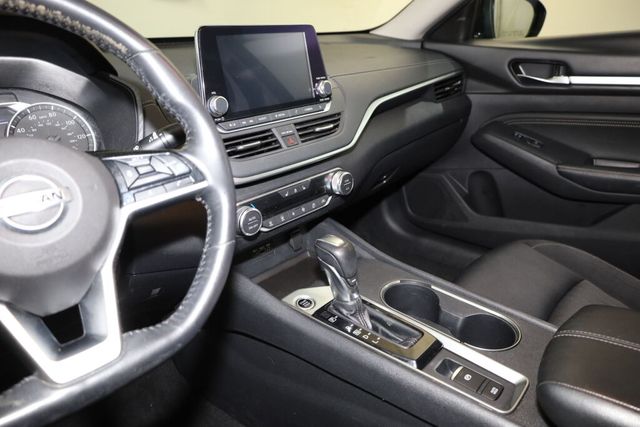 Thumbnail: 2019 Nissan Altima - 9