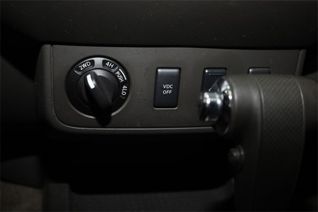 Thumbnail: 2010 Nissan Frontier - 34