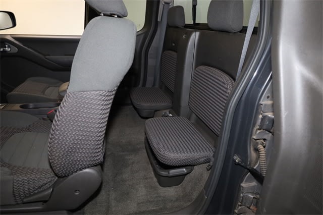 Thumbnail: 2010 Nissan Frontier - 12