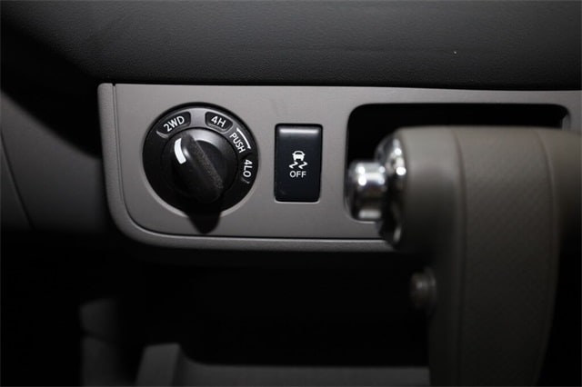 Thumbnail: 2019 Nissan Frontier - 35