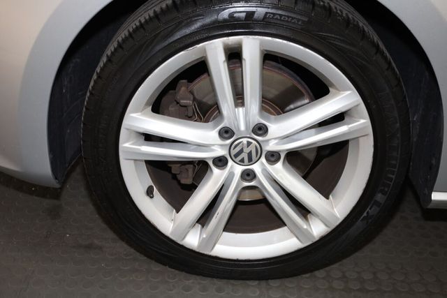 Thumbnail: 2014 Volkswagen Passat - 7