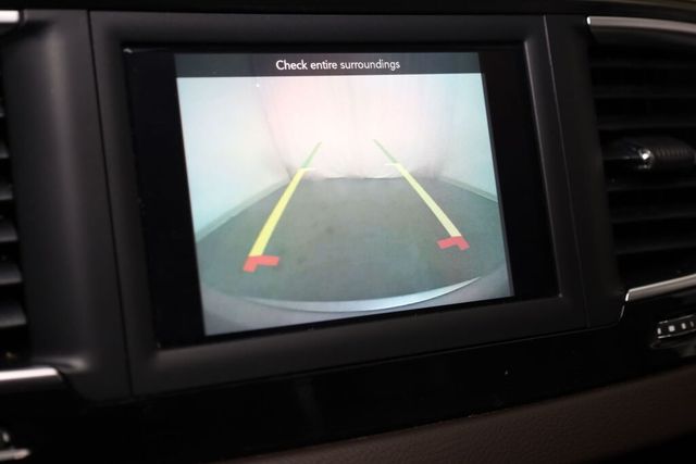 Thumbnail: 2019 Chrysler Pacifica - 16