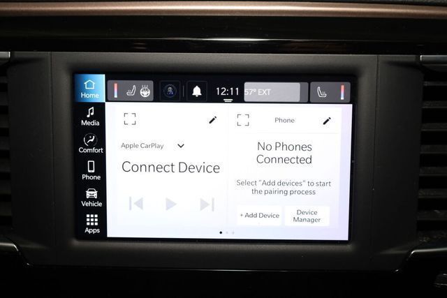 Thumbnail: 2022 Chrysler Voyager - 32