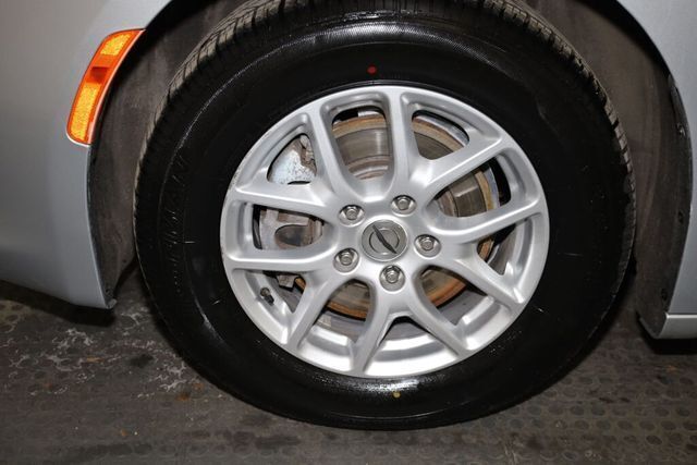 Thumbnail: 2022 Chrysler Voyager - 7