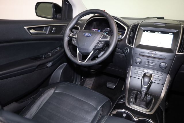 Thumbnail: 2016 Ford Edge - 13