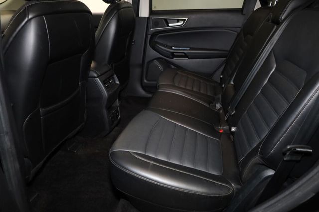 Thumbnail: 2016 Ford Edge - 12