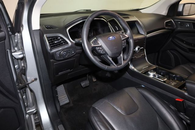 Thumbnail: 2020 Ford Edge - 2