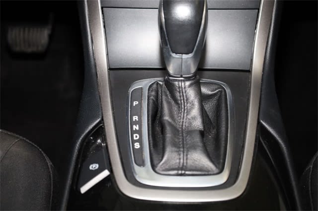 Thumbnail: 2015 Ford Edge - 16