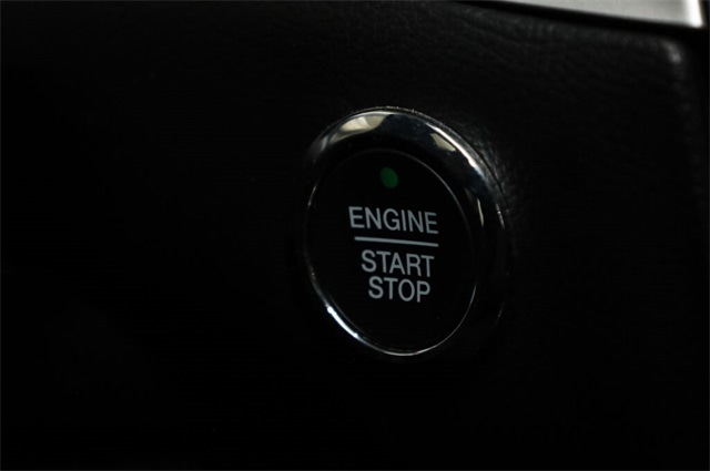 Thumbnail: 2015 Ford Edge - 35