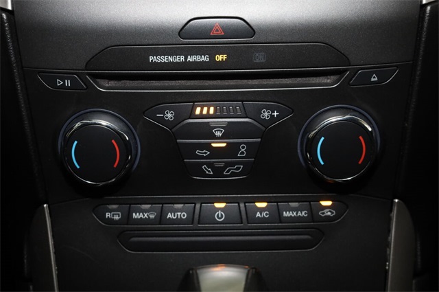 Thumbnail: 2015 Ford Edge - 34