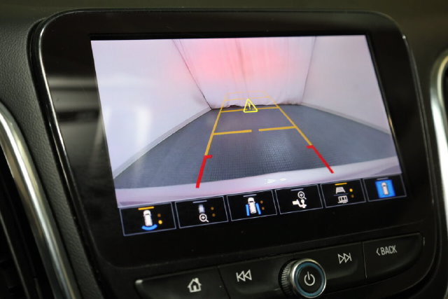 Thumbnail: 2022 Chevrolet Equinox - 15