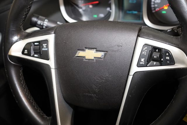 Thumbnail: 2017 Chevrolet Equinox - 33