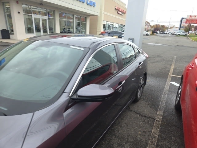 Thumbnail: 2018 Honda Civic - 8