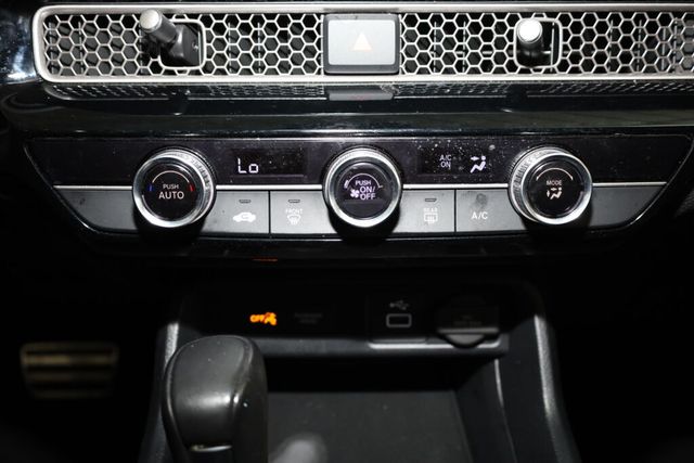 Thumbnail: 2024 Honda Civic - 32