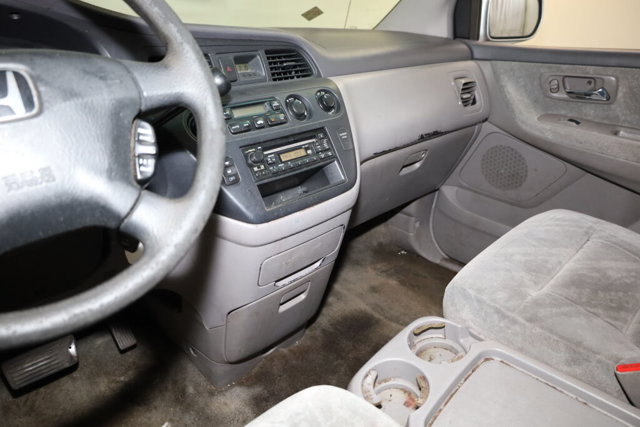 Thumbnail: 2004 Honda Odyssey - 9