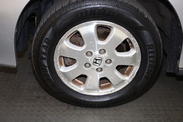 Thumbnail: 2004 Honda Odyssey - 8