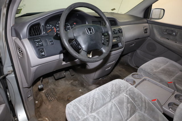 Thumbnail: 2004 Honda Odyssey - 2
