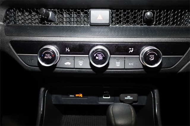 Thumbnail: 2023 Honda CR-V - 32