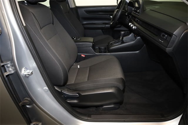 2023 Honda CR-V LX 28