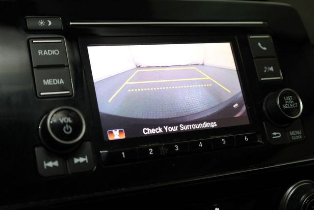 Thumbnail: 2019 Honda CR-V - 15