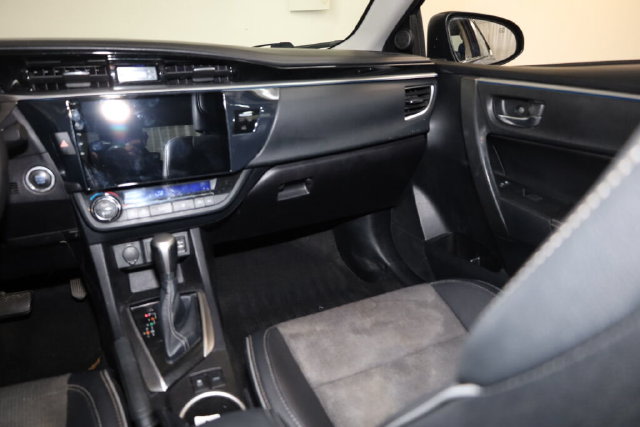 Thumbnail: 2014 Toyota Corolla - 16