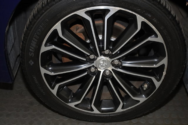 Thumbnail: 2014 Toyota Corolla - 7