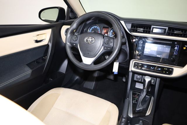 Thumbnail: 2017 Toyota Corolla - 13