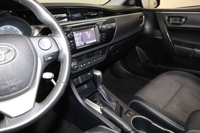 Thumbnail: 2016 Toyota Corolla - 9