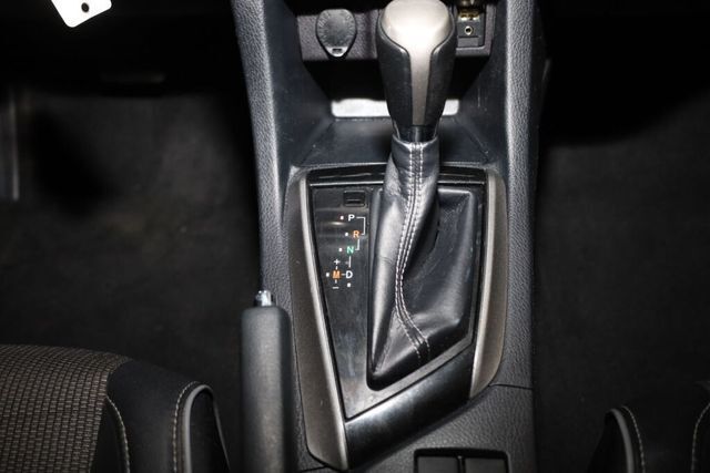 Thumbnail: 2016 Toyota Corolla - 16