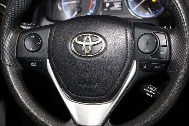 Thumbnail: 2019 Toyota Corolla - 32