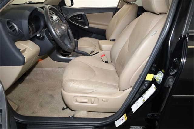 Thumbnail: 2012 Toyota RAV4 - 10