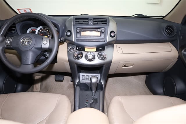 Thumbnail: 2012 Toyota RAV4 - 13