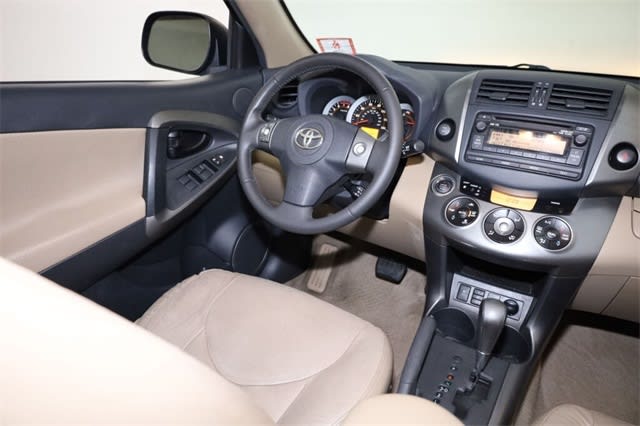 Thumbnail: 2012 Toyota RAV4 - 9