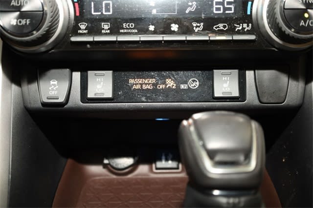 Thumbnail: 2019 Toyota RAV4 - 37