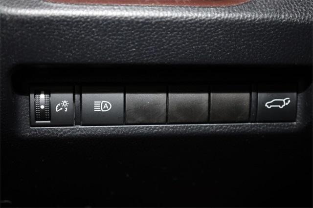 Thumbnail: 2019 Toyota RAV4 - 31