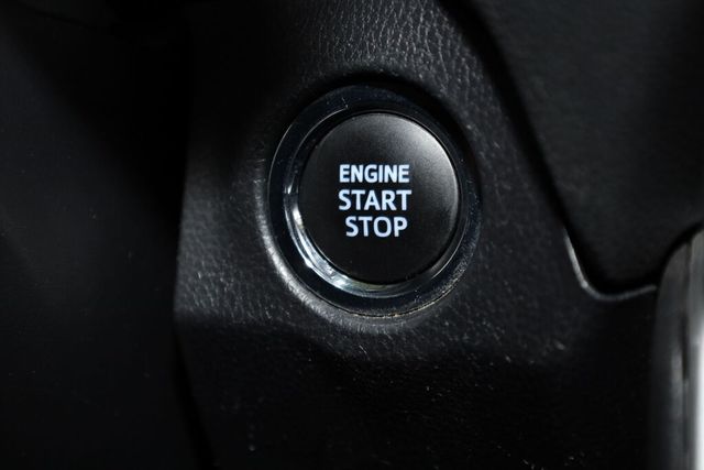 Thumbnail: 2022 Toyota RAV4 - 33