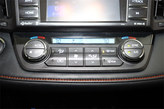 Thumbnail: 2018 Toyota RAV4 - 35