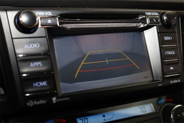 Thumbnail: 2018 Toyota RAV4 - 15