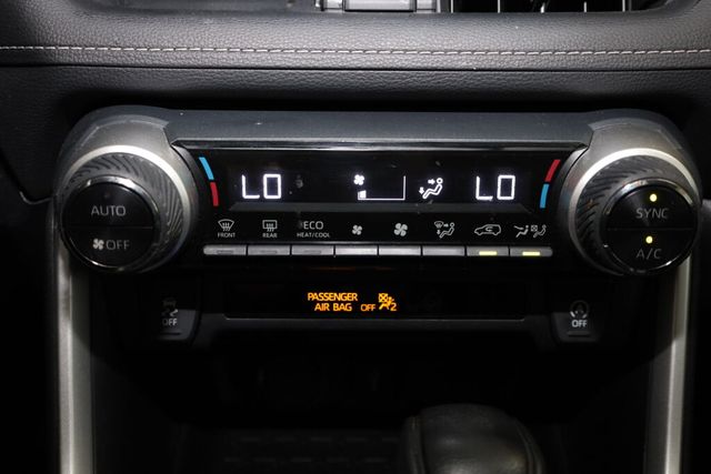 Thumbnail: 2021 Toyota RAV4 - 32