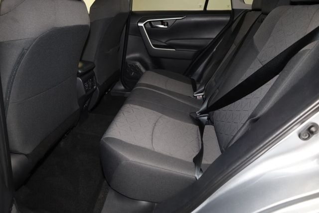 Thumbnail: 2021 Toyota RAV4 - 12